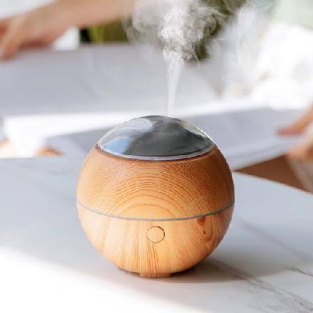 How Does an Essential Oil Diffuser Work? Explained